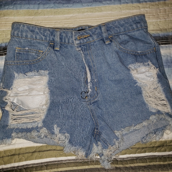 Shorts - Picture 1 of 1